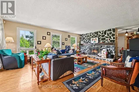 5286 Frank Kenny Road Ottawa ON K0A 3H0