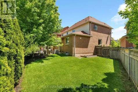 2277 Blue Oak Circle Oakville (wm Westmount) ON L6M 5J4