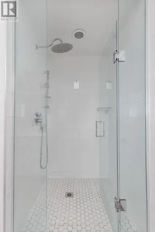 2277 Blue Oak Circle Oakville (wm Westmount) ON L6M 5J4