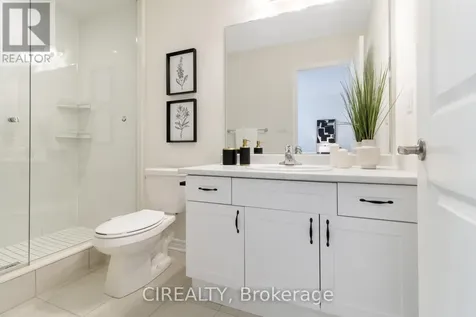 3349 Thunderbird Promenade Pickering ON L1X 0N1