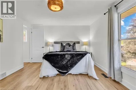 127 Acorn Crescent London ON N6G 3V4