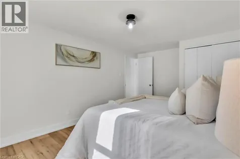 127 Acorn Crescent London ON N6G 3V4
