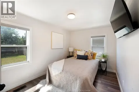 208 Patteson Avenue Chatham ON N7M 1V1