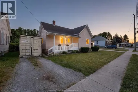208 Patteson Avenue Chatham ON N7M 1V1