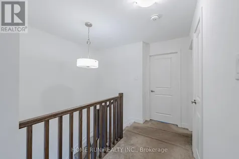 328 Ibanez Walk Ottawa ON K1T 0V8