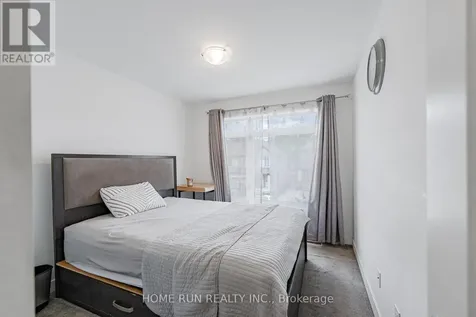 328 Ibanez Walk Ottawa ON K1T 0V8