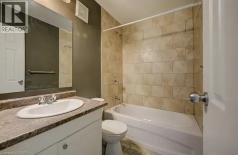 390 Admiral Drive London ON N5V 3C2