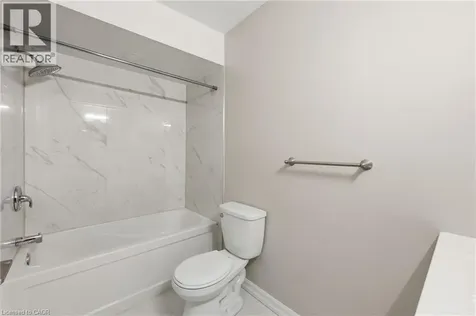 42 Terrace Avenue Welland ON L3C 2C4