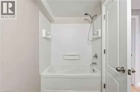 42 Terrace Avenue Welland ON L3C 2C4
