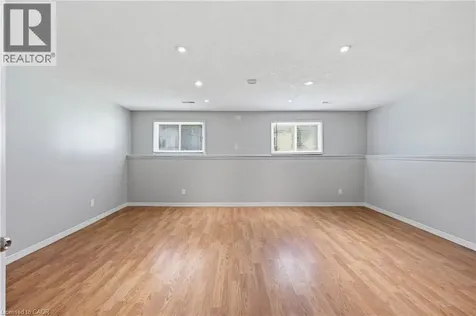 42 Terrace Avenue Welland ON L3C 2C4