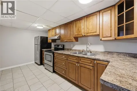 42 Terrace Avenue Welland ON L3C 2C4