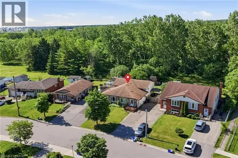 42 Terrace Avenue Welland ON L3C 2C4