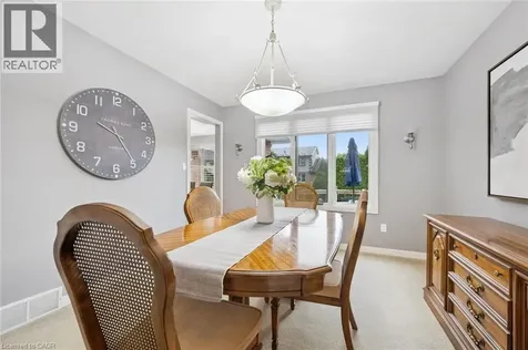 18 Dunnington Court Kitchener ON N2A 3M5