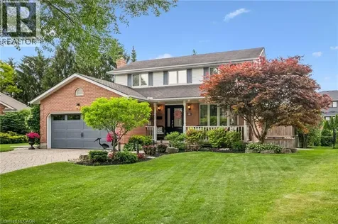 18 Dunnington Court Kitchener ON N2A 3M5
