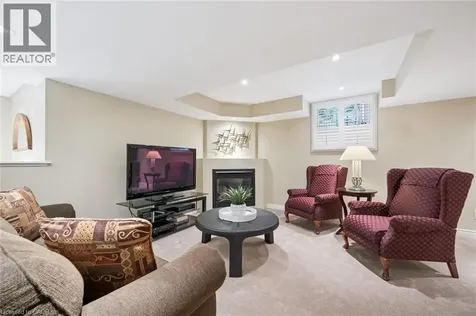 18 Dunnington Court Kitchener ON N2A 3M5