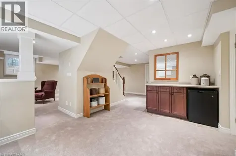 18 Dunnington Court Kitchener ON N2A 3M5