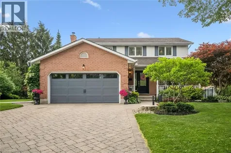 18 Dunnington Court Kitchener ON N2A 3M5