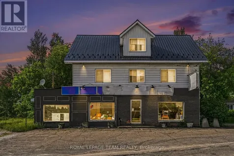 2 Mohns Avenue Petawawa ON K8H 2G4