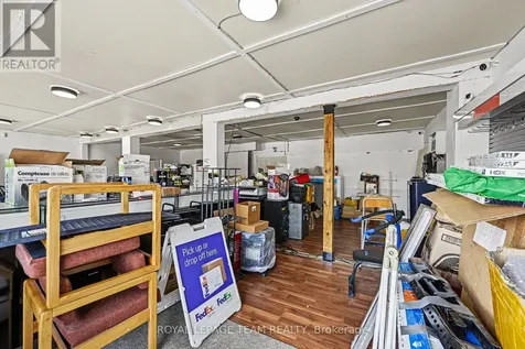 2 Mohns Avenue Petawawa ON K8H 2G4