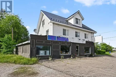 2 Mohns Avenue Petawawa ON K8H 2G4