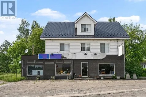 2 Mohns Avenue Petawawa ON K8H 2G4