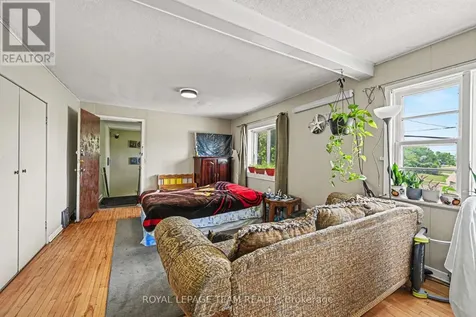 2 Mohns Avenue Petawawa ON K8H 2G4