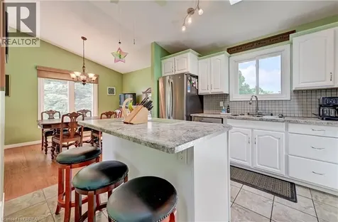 180 Balmoral Drive Brantford ON N3R 7N5