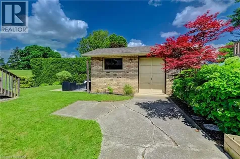 180 Balmoral Drive Brantford ON N3R 7N5