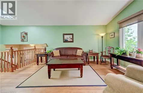 180 Balmoral Drive Brantford ON N3R 7N5
