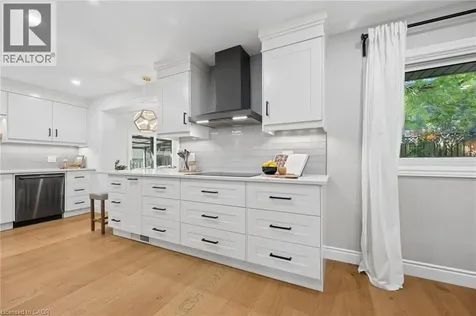 65 Gilmour Crescent Kitchener ON N2M 4N5