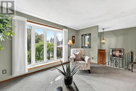 59 Briarhill Drive Stratford ON N5A 6N6