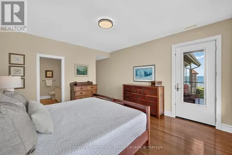 541 Mariners Way Collingwood ON L9Y 5C7