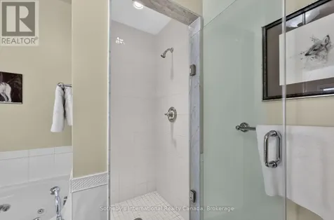 541 Mariners Way Collingwood ON L9Y 5C7
