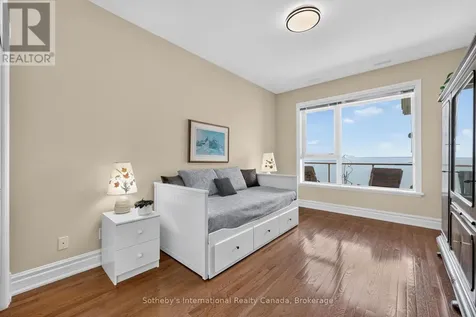 541 Mariners Way Collingwood ON L9Y 5C7