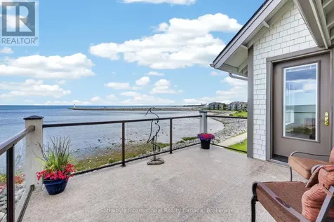 541 Mariners Way Collingwood ON L9Y 5C7