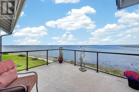 541 Mariners Way Collingwood ON L9Y 5C7