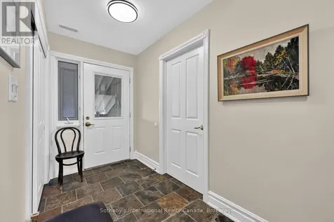 541 Mariners Way Collingwood ON L9Y 5C7