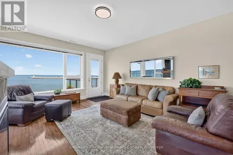 541 Mariners Way Collingwood ON L9Y 5C7