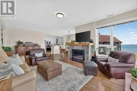 541 Mariners Way Collingwood ON L9Y 5C7