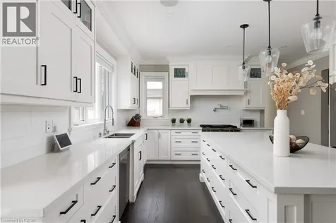 540 Weir Avenue Oakville ON L6L 4X4