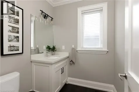 540 Weir Avenue Oakville ON L6L 4X4