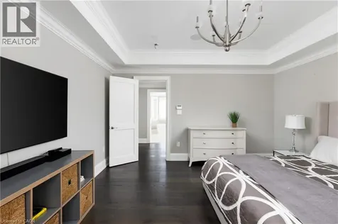 540 Weir Avenue Oakville ON L6L 4X4