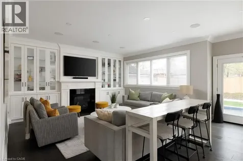 540 Weir Avenue Oakville ON L6L 4X4