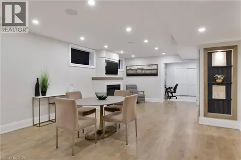 540 Weir Avenue Oakville ON L6L 4X4