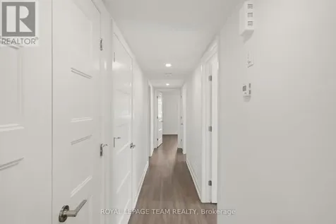 998 Hollington Street Ottawa ON K1Z 6K6