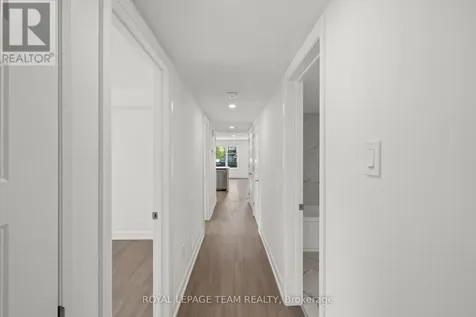 998 Hollington Street Ottawa ON K1Z 6K6