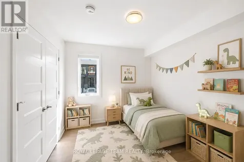 998 Hollington Street Ottawa ON K1Z 6K6