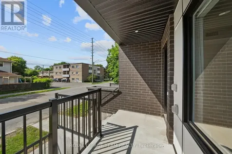 998 Hollington Street Ottawa ON K1Z 6K6