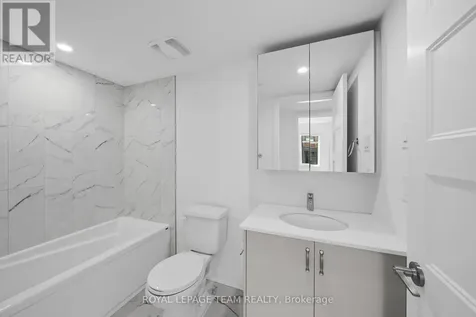 998 Hollington Street Ottawa ON K1Z 6K6