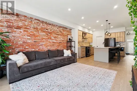 769 Cairn Crescent Ottawa ON K1W 0P4